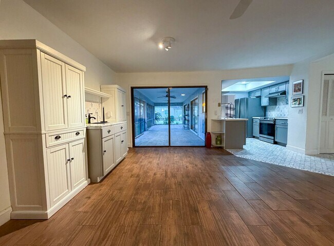 Building Photo - Pet Friendly 3BR/2BA House in Desirable Turkey Creek