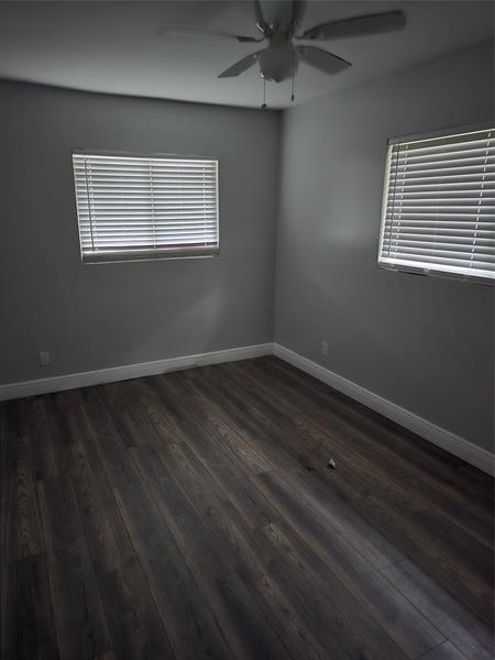 Building Photo - 2111 N 57th Terrace