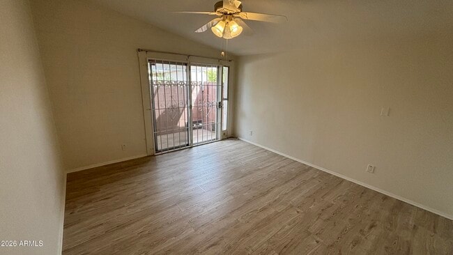 Building Photo - 10606 W Oakmont Dr