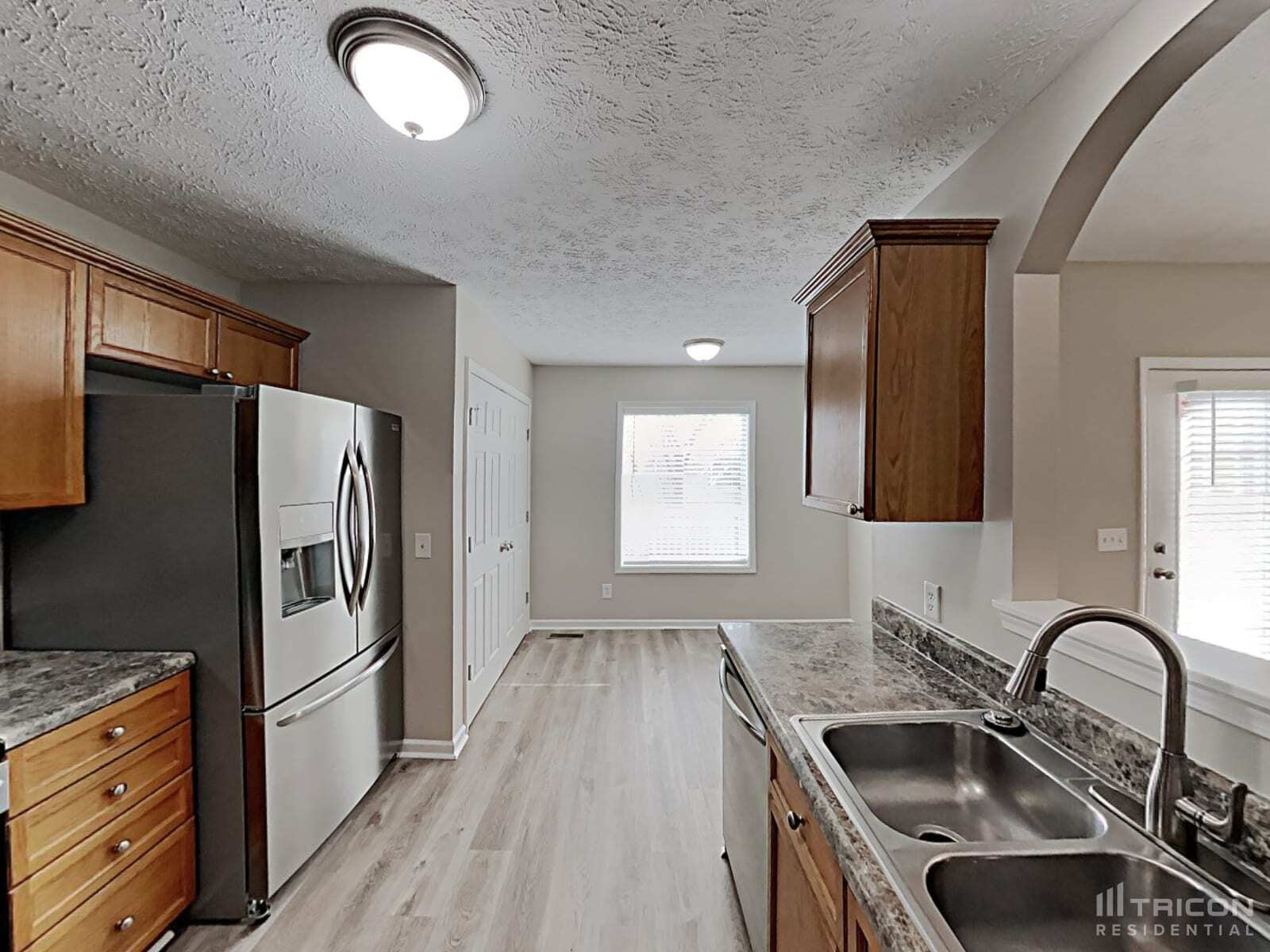 Building Photo - 989 Chesire Way