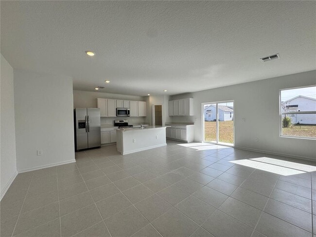 Building Photo - 1946 Sarah St