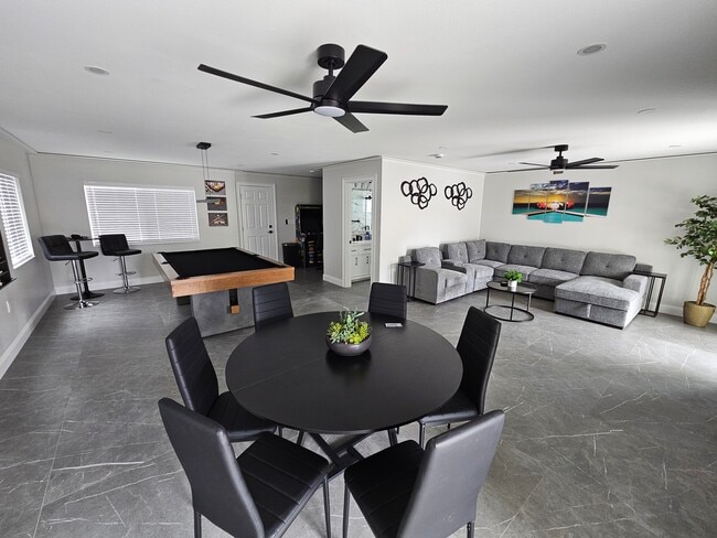 Building Photo - 8797 Rose Way