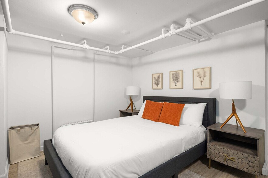 Building Photo - 173 N 7th St