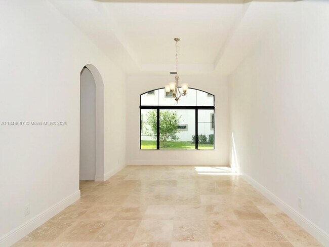 Building Photo - 10400 S Barnsley Dr