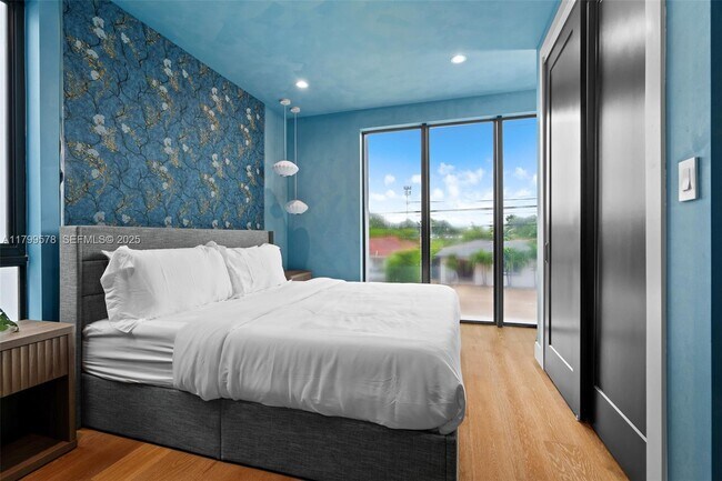 Building Photo - 410 NW 52nd St