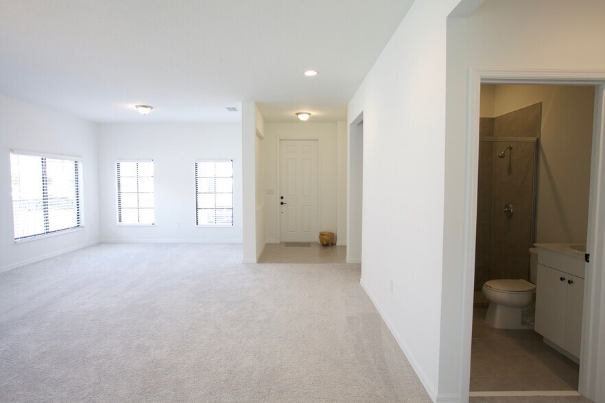 Building Photo - 4864 Gambero Way