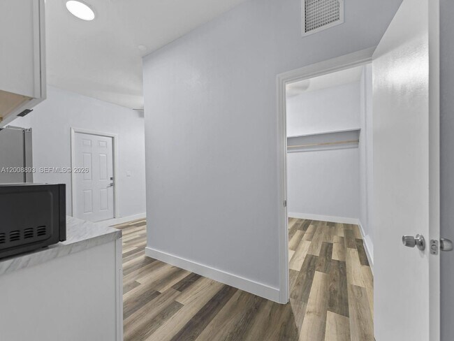 Building Photo - 27869 SW 133rd Ave