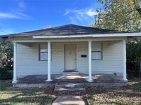 Building Photo - 1648 W Rev Dr Ransom Howard St