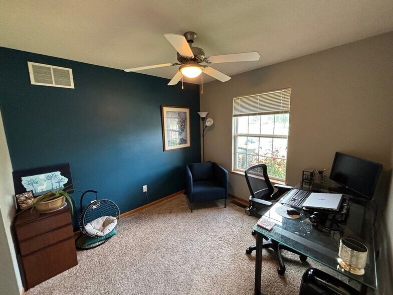 Building Photo - 3309 S Jamie