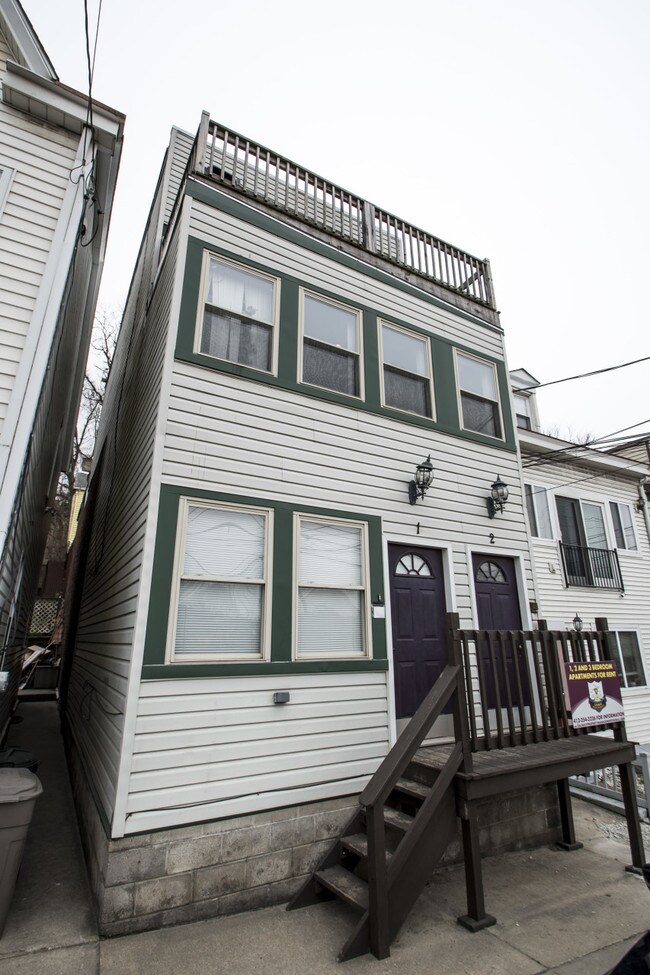Primary Photo - 2516 Josephine St,
