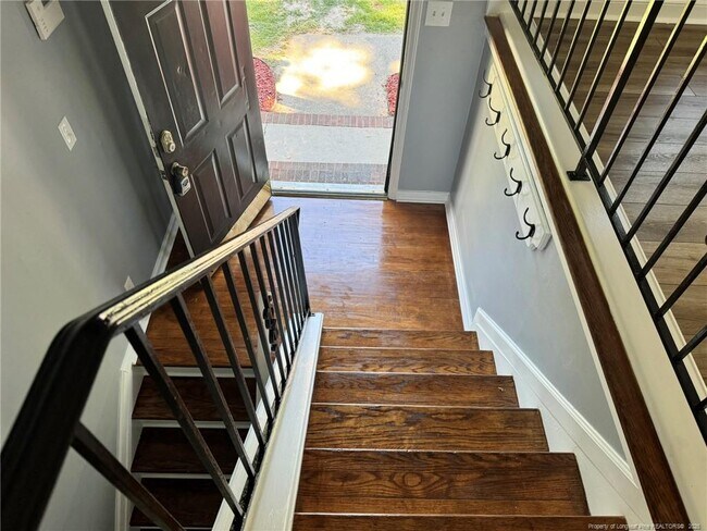 Building Photo - 6607 Sherrod Pl