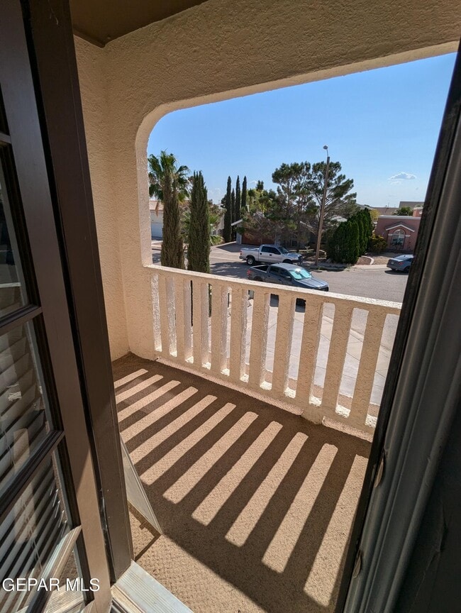 Building Photo - 636 Paseo De Flor Cir