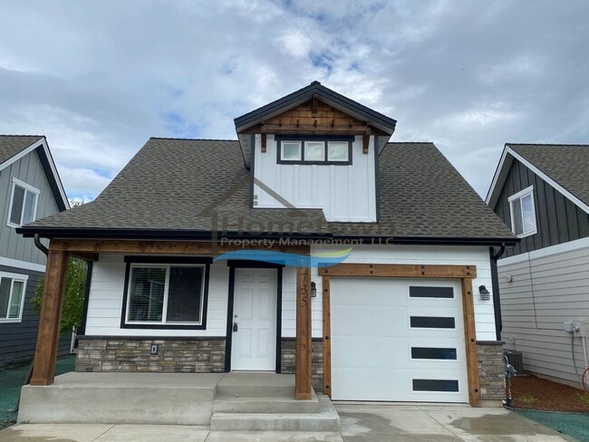 Building Photo - Beautiful Custom Craftsman Home in Coeur d...