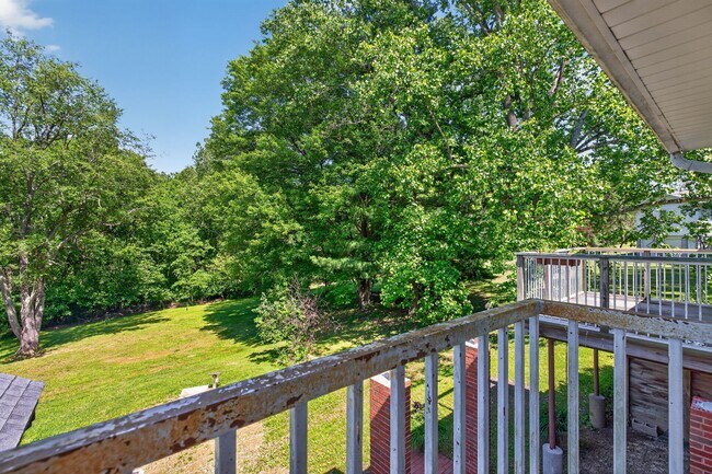 Building Photo - 23017 Timber Creek Ln