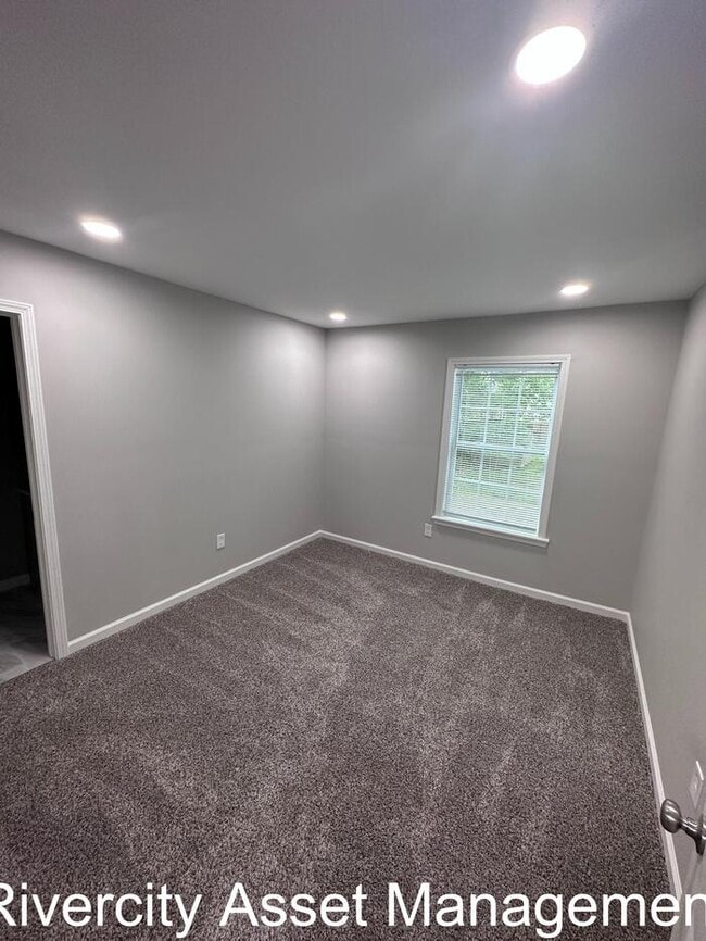 Building Photo - TWO-STORY BEAUTY IN BERCLAIR!!!! SECTION 8...