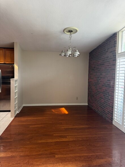 Building Photo - 19 Stoneyside Ln