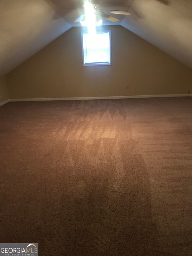 Building Photo - 218 Benton Fields