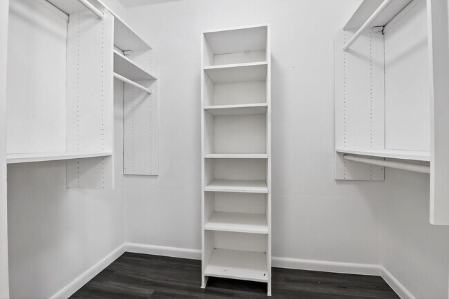 Building Photo - 2620 East Way