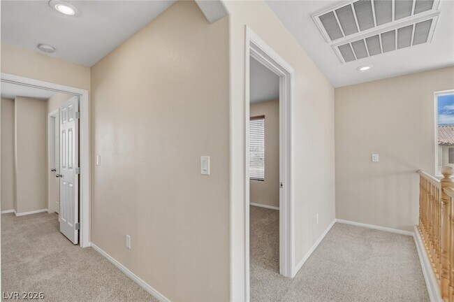 Building Photo - 2780 Kona Crest Ave