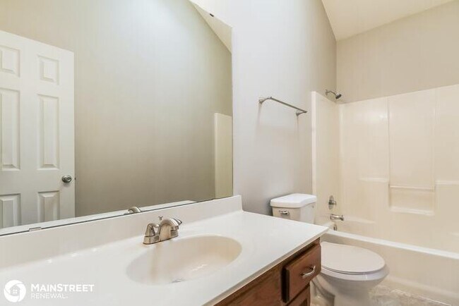 Building Photo - 9722 NW 87th St, Kansas City, MO 64153