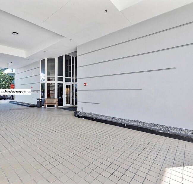 Building Photo - 9341 Collins Ave