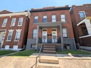 Building Photo - 2204 Indiana Ave
