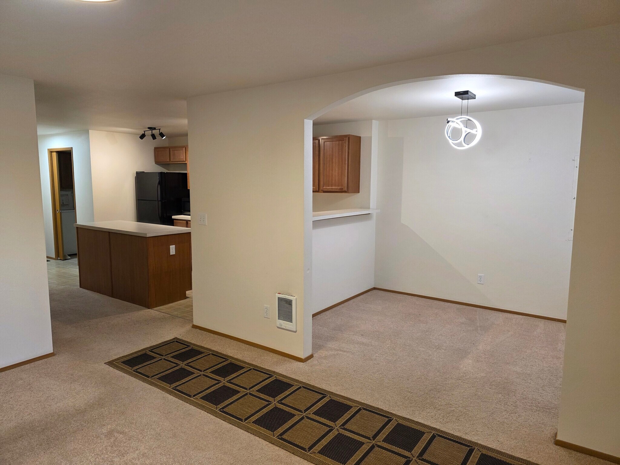 Building Photo - 2732 Hidden Springs Loop SE