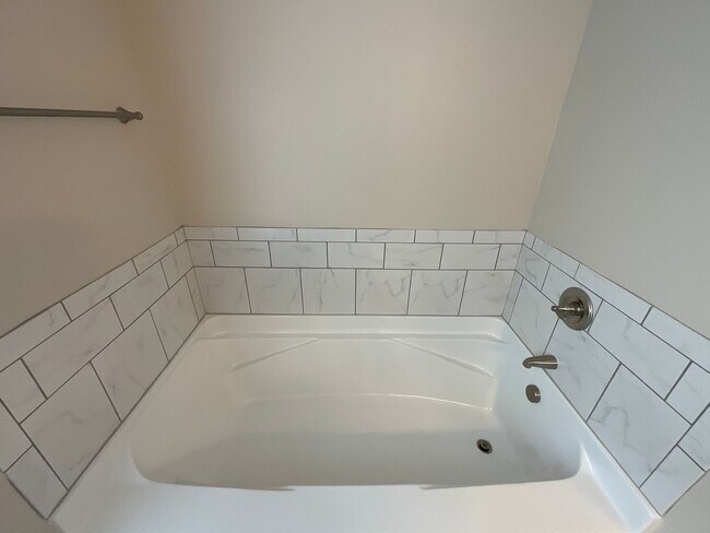 Building Photo - ****Rent Special***** 50% off the first re...