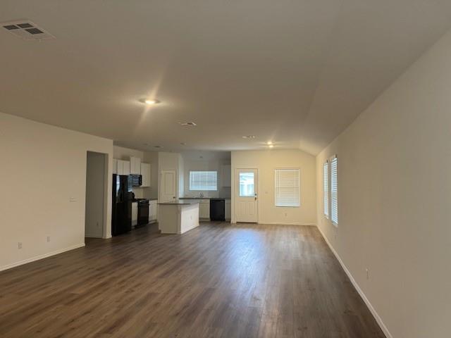 Building Photo - 222 Carmello