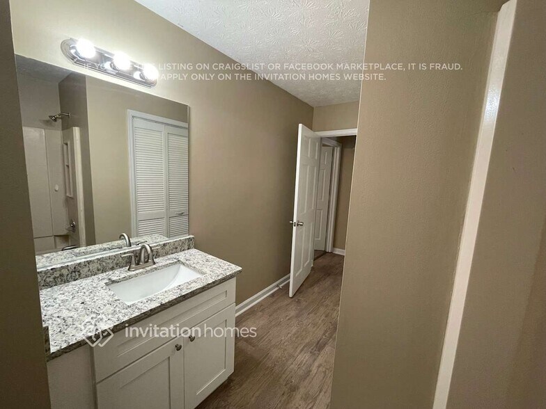 Building Photo - 4932 Falcon Wood Trace NE