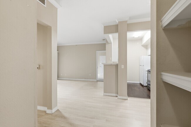 Building Photo - 7438 S Quail Cir