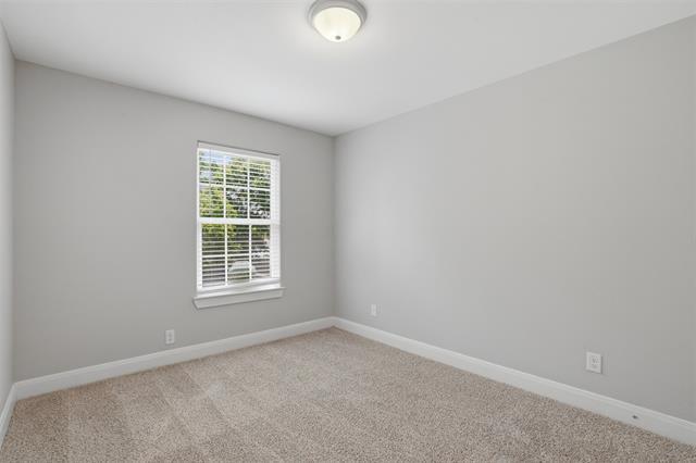 Building Photo - 1022 W Shepherd St