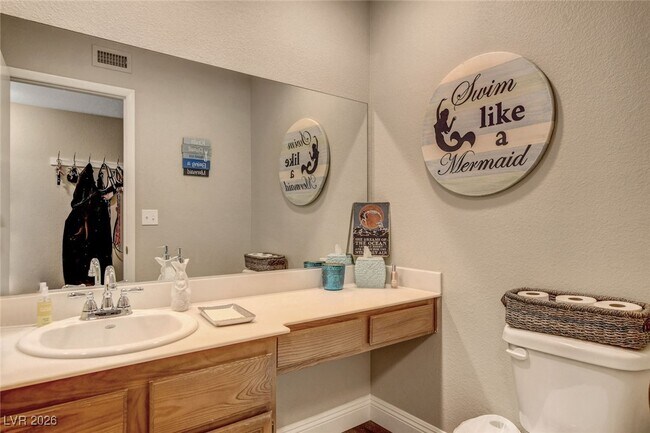 Building Photo - 4762 Torrence Dr