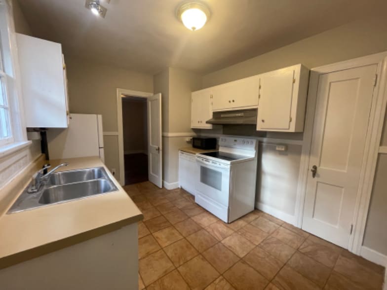 Building Photo - 1709 Pennsylvania Ave