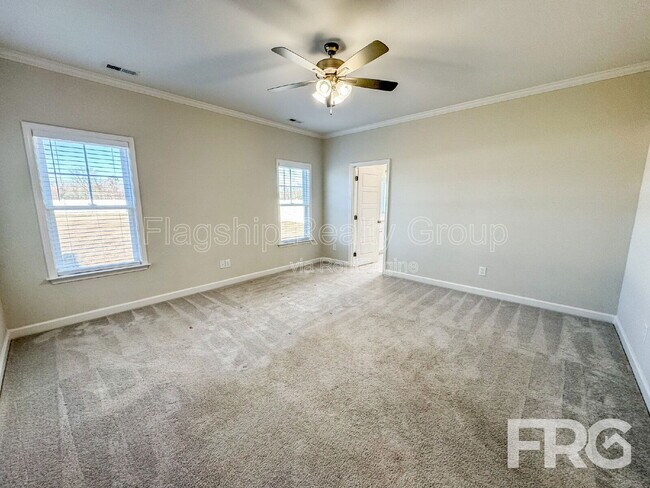 Building Photo - 101 Creeks Edge Dr