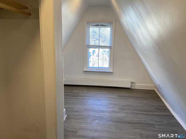 Building Photo - 26 Prospect St