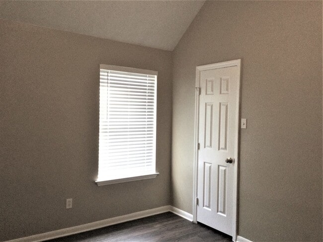 Building Photo - 15007 Red Cedar Bluff Ln