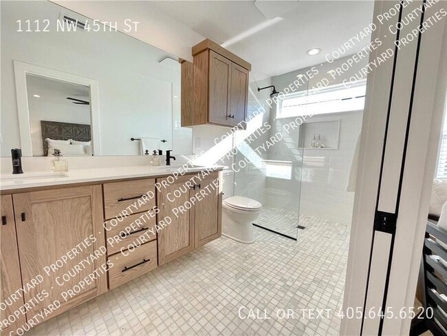 Building Photo - 1112 NW 45th St