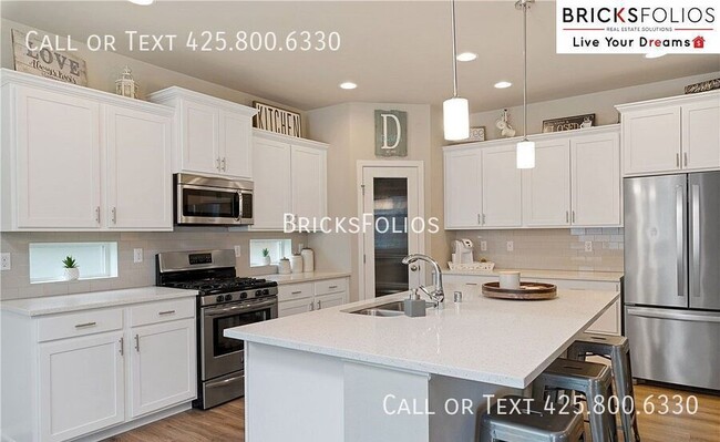 Building Photo - 17611 28th Avenue Ct E