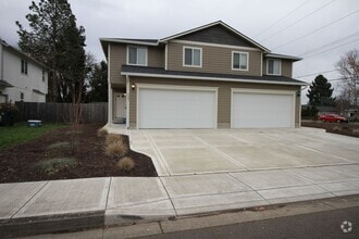 Building Photo - NICE 3 Bedroom 2 & 1/2 Bath 2-Story Duplex...