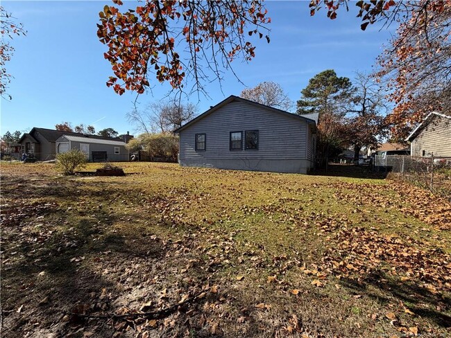 Building Photo - 52 Montana Ln