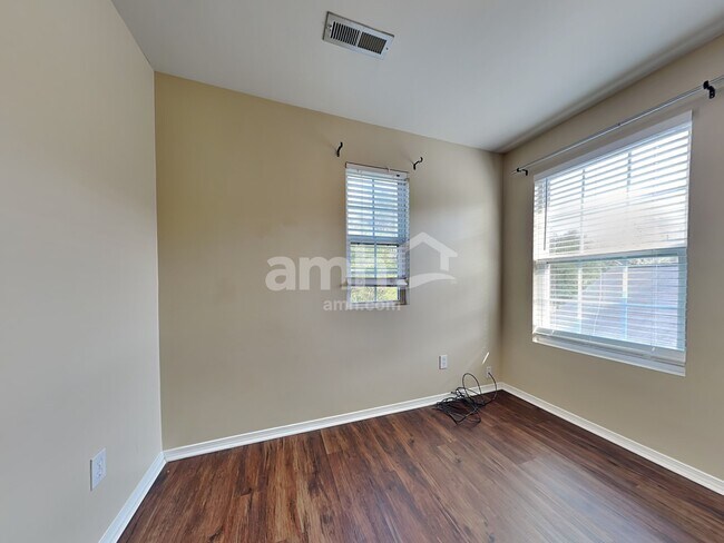 Building Photo - 8859 Arbor Glen Dr