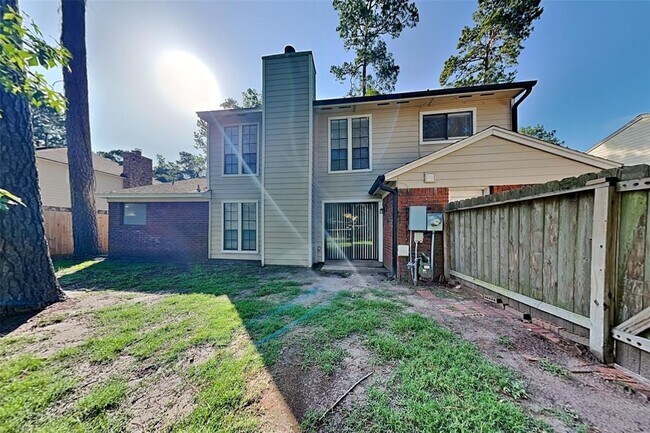 Building Photo - 2615 Silver Falls Dr