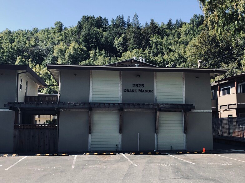 Drake Manor Community - 2525 Sir Francis Drake Blvd