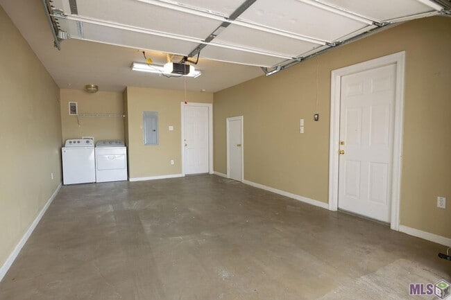 Building Photo - 1500 Brightside Dr