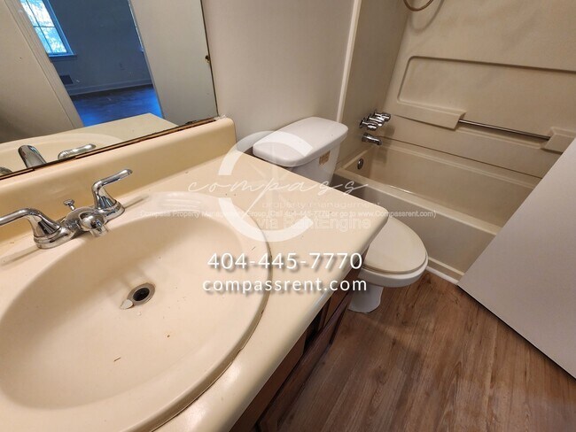 Building Photo - 5047 Chadwick Ct
