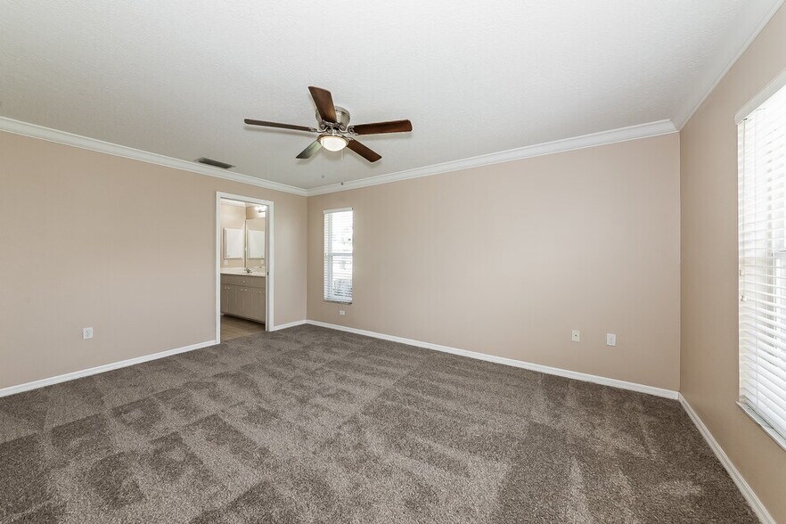 Building Photo - 6888 Mauna Loa Blvd