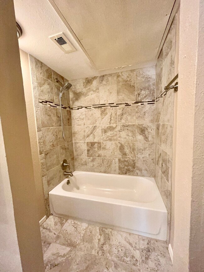 Building Photo - 919 S Weatherred Dr