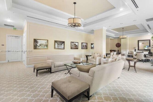 Building Photo - 403 S Sapodilla Ave