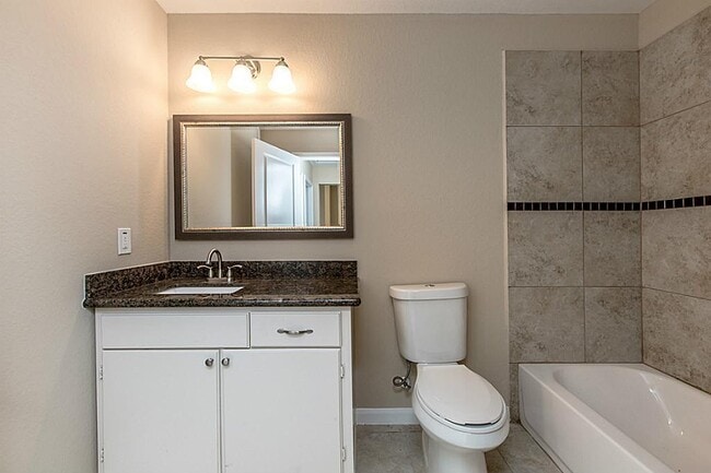 Building Photo - 604 W Willis St